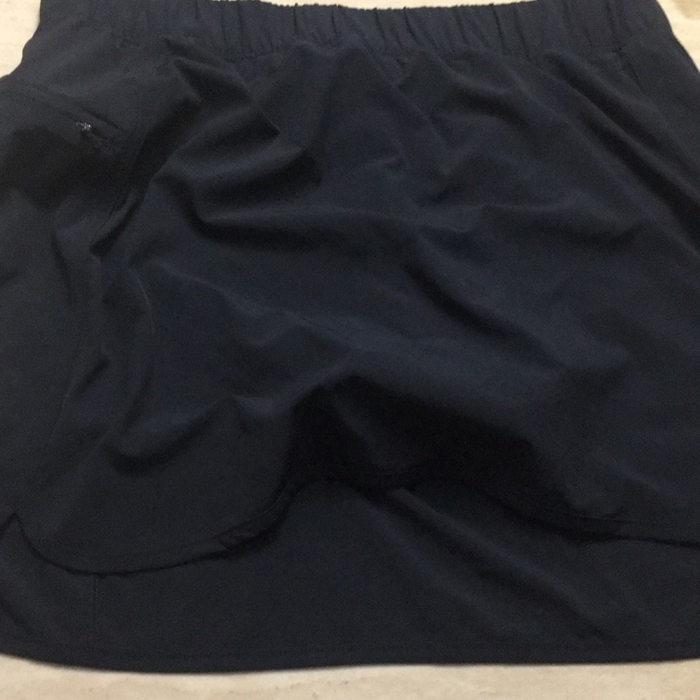 Carrie Underwood Calia  shorts / skirt
